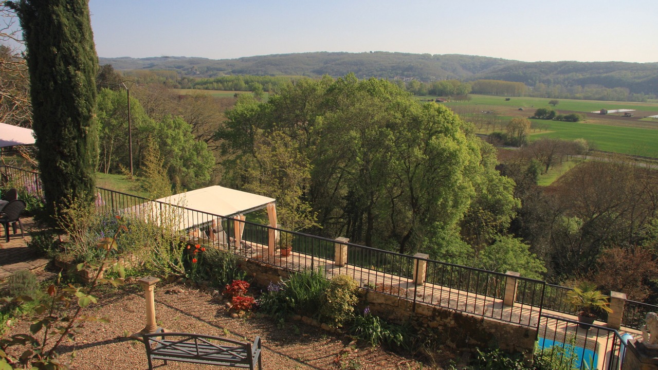 Photo of Outdoor in Castels et Bezenac