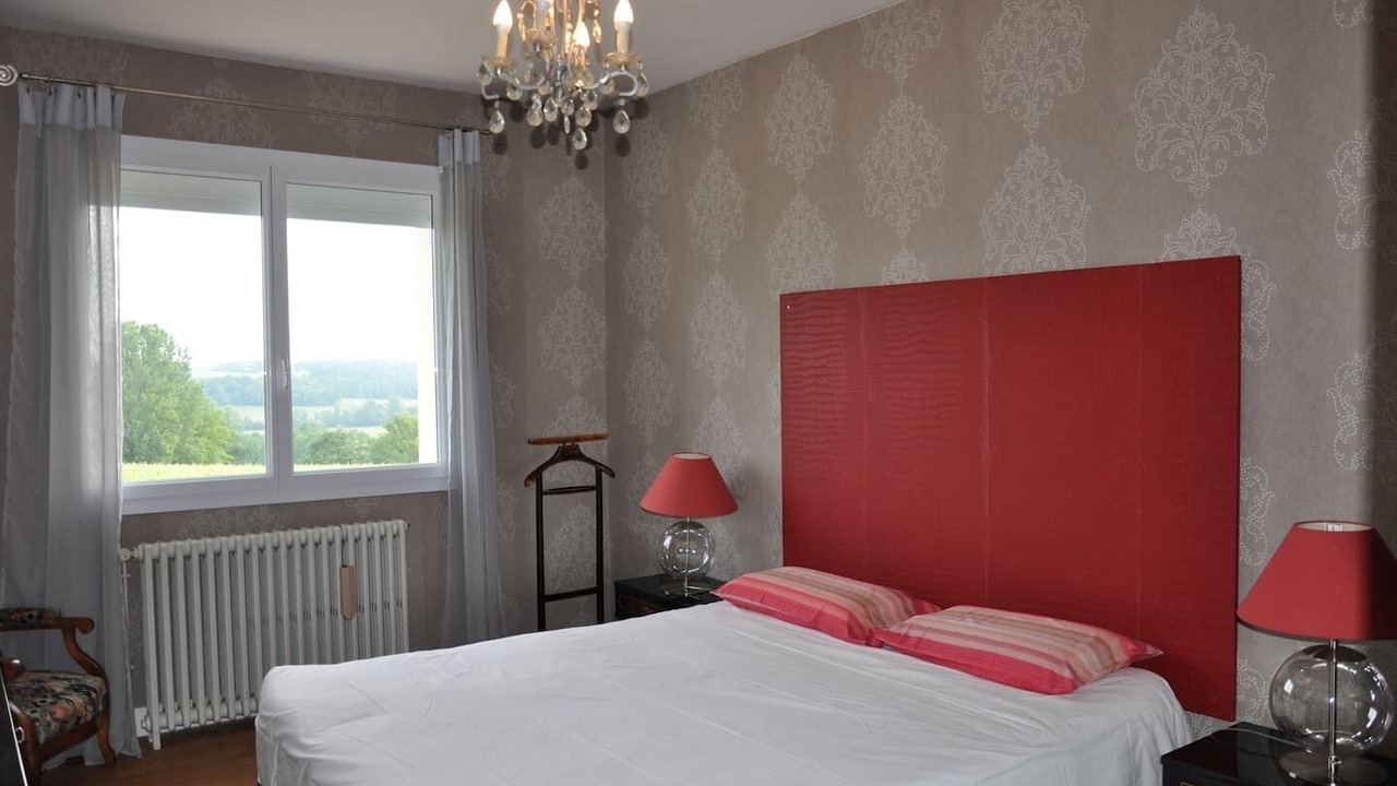 Photo of Bedroom in Blasimon