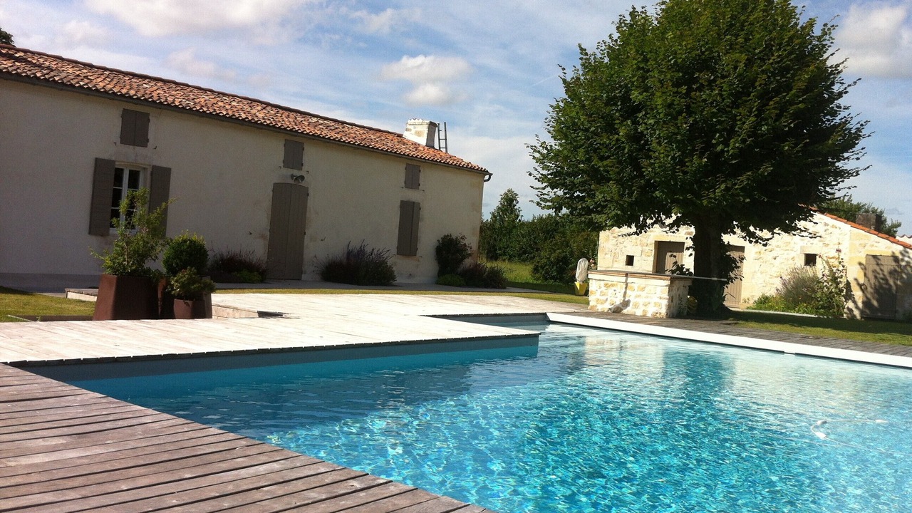 Photo of Outdoor in Montpellier de Medillan