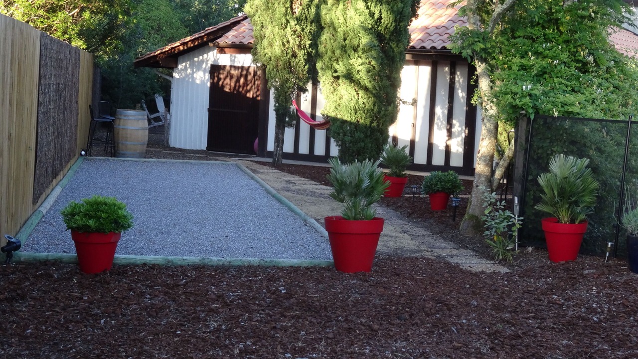 Photo of Outdoor in Lanton