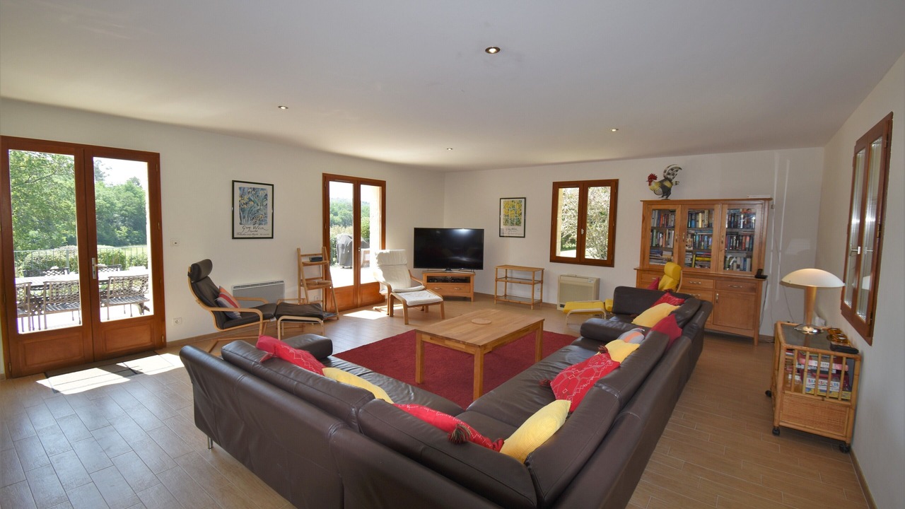 Photo of Livingroom in Cenac-et-Saint-Julien