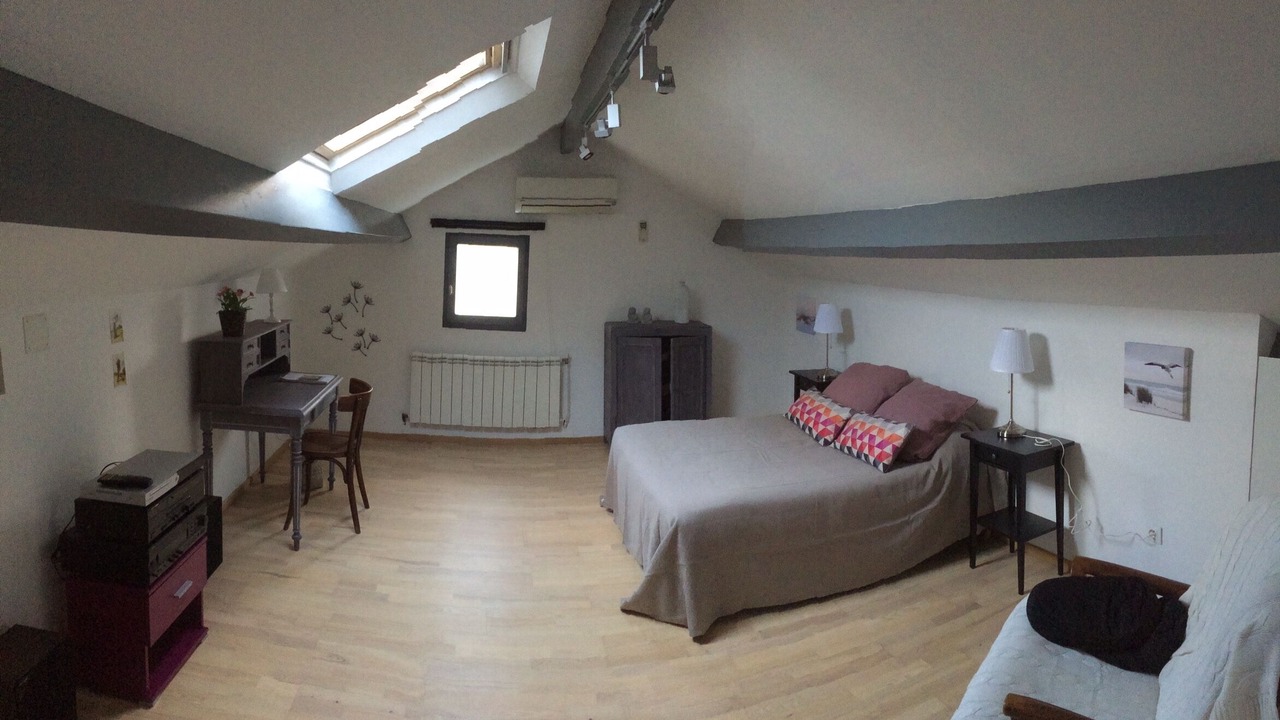 Photo of Bedroom in Entraigues-sur-la-Sorgue