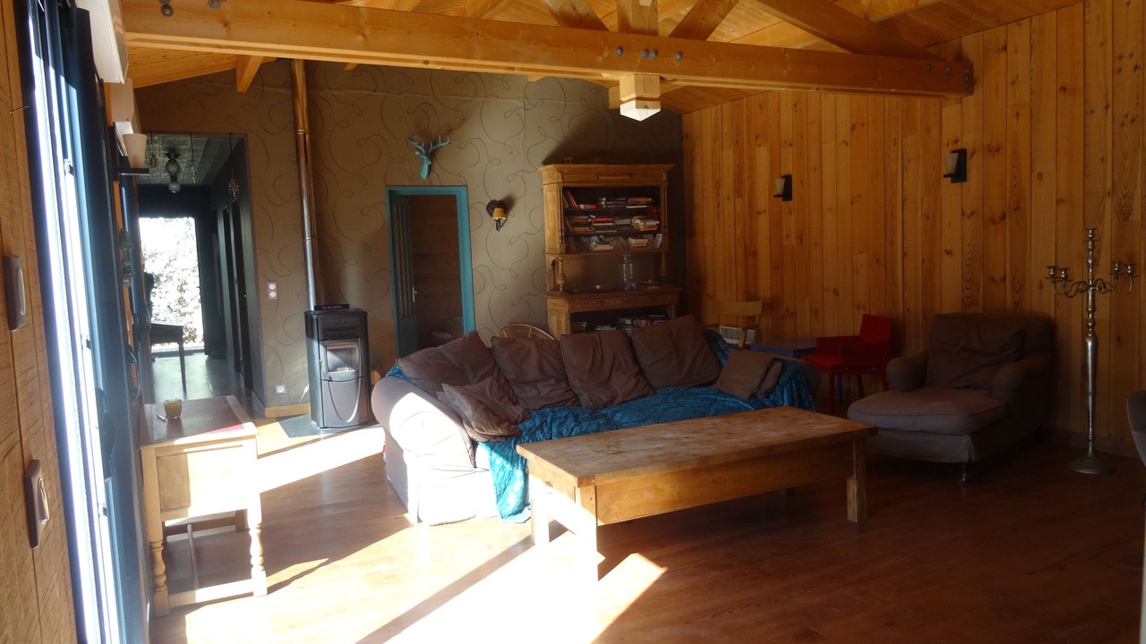 Photo of Livingroom in Domino