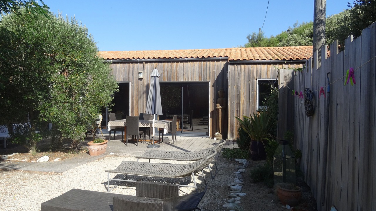 Photo of Outdoor in Domino
