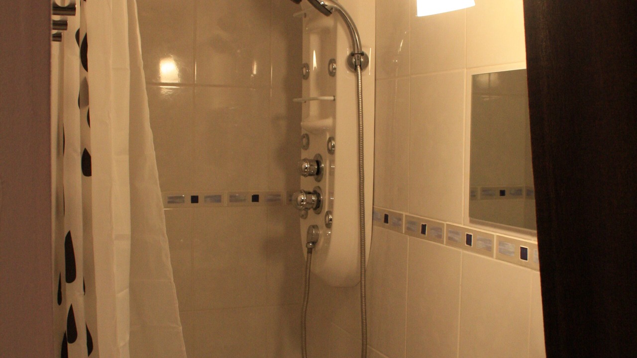 Photo of Bathroom in Saint-Loubes