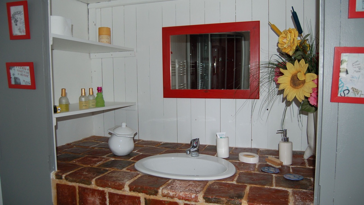 Photo of Bathroom in Villiers-en-Plaine