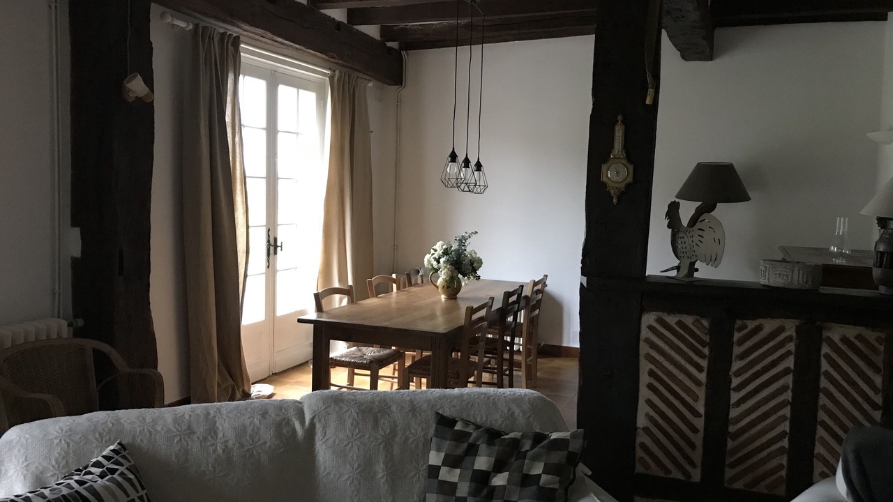Photo of Livingroom in Saint-Pierre-d'Eyraud