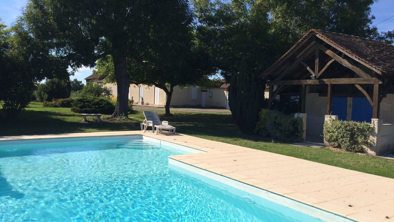 Photo of Outdoor in Saint-Pierre-d'Eyraud