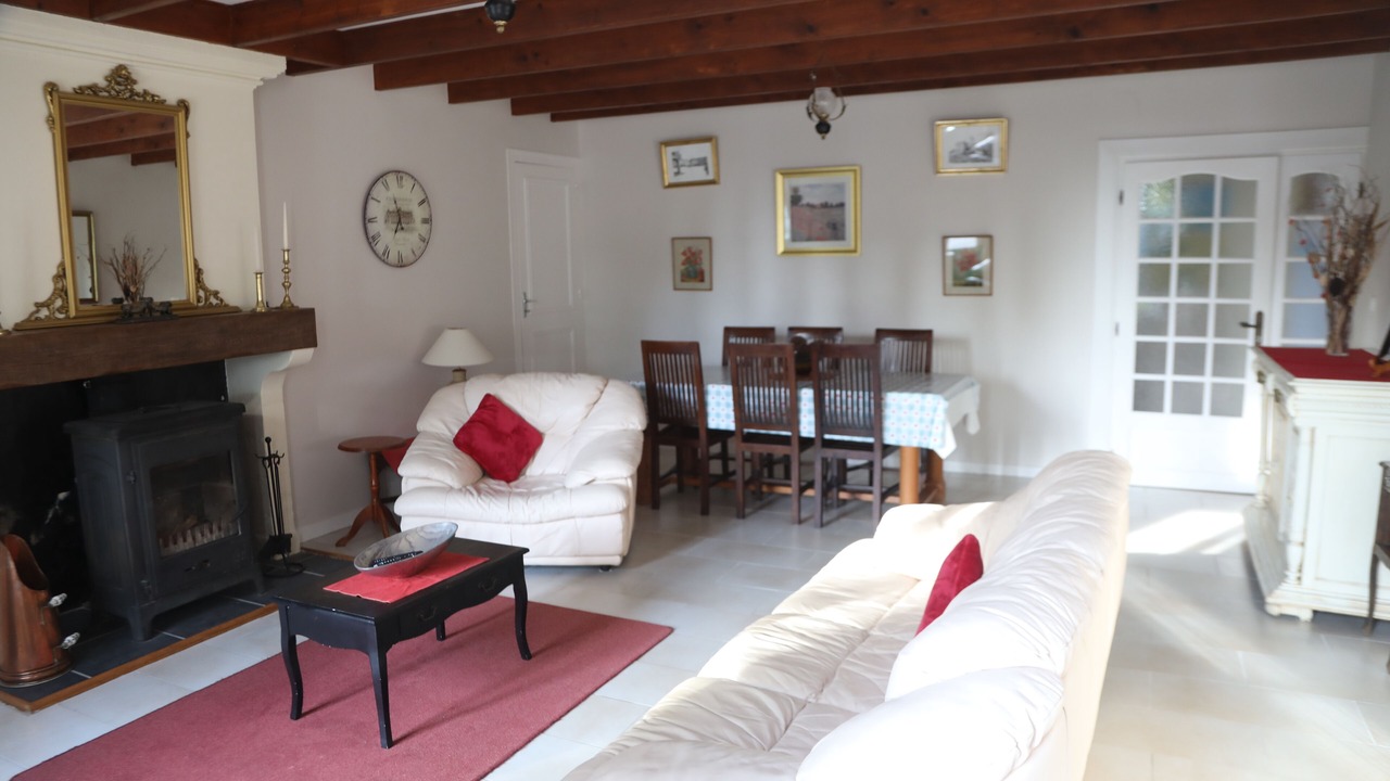 Photo of Livingroom in Migron