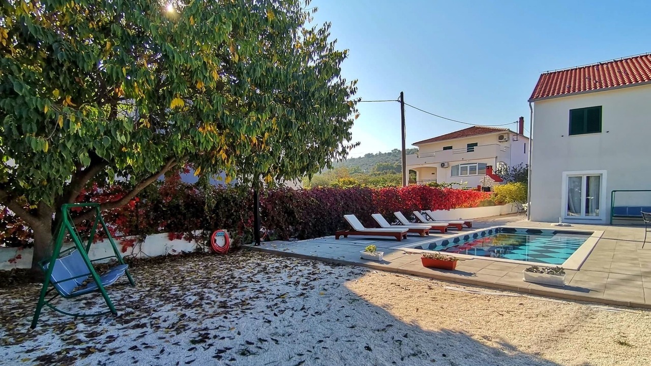 Photo of Outdoor in Slatine