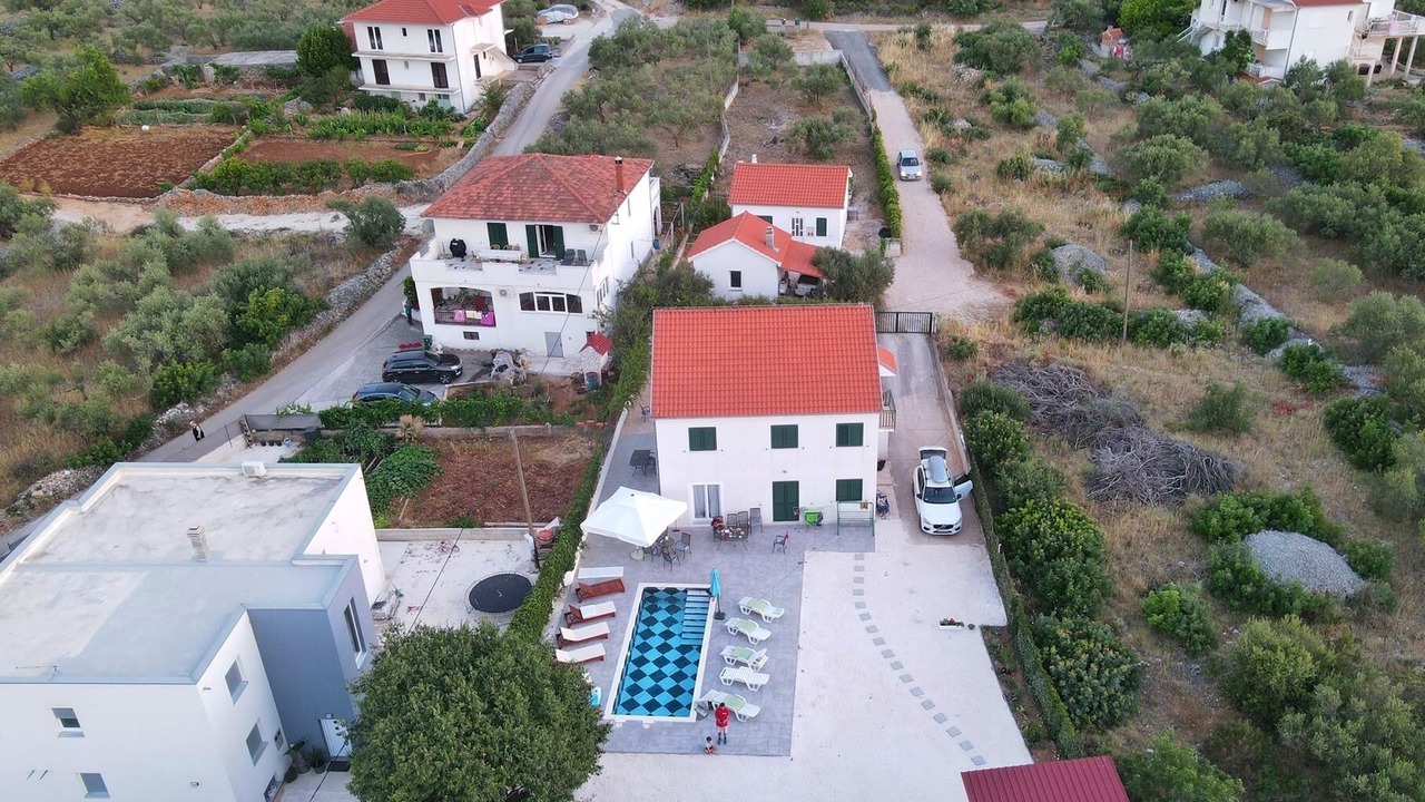 Photo of Outdoor in Slatine