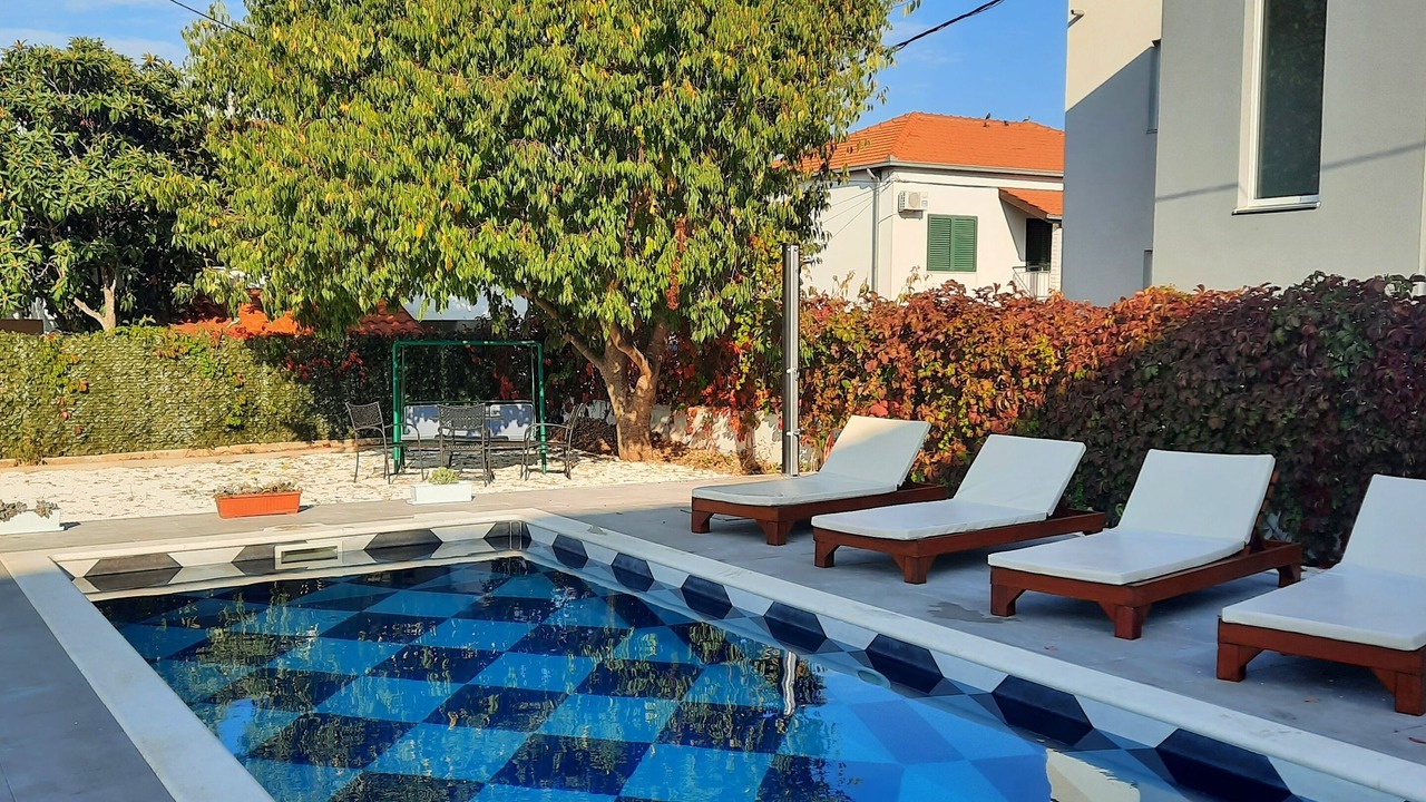 Photo of Outdoor in Slatine