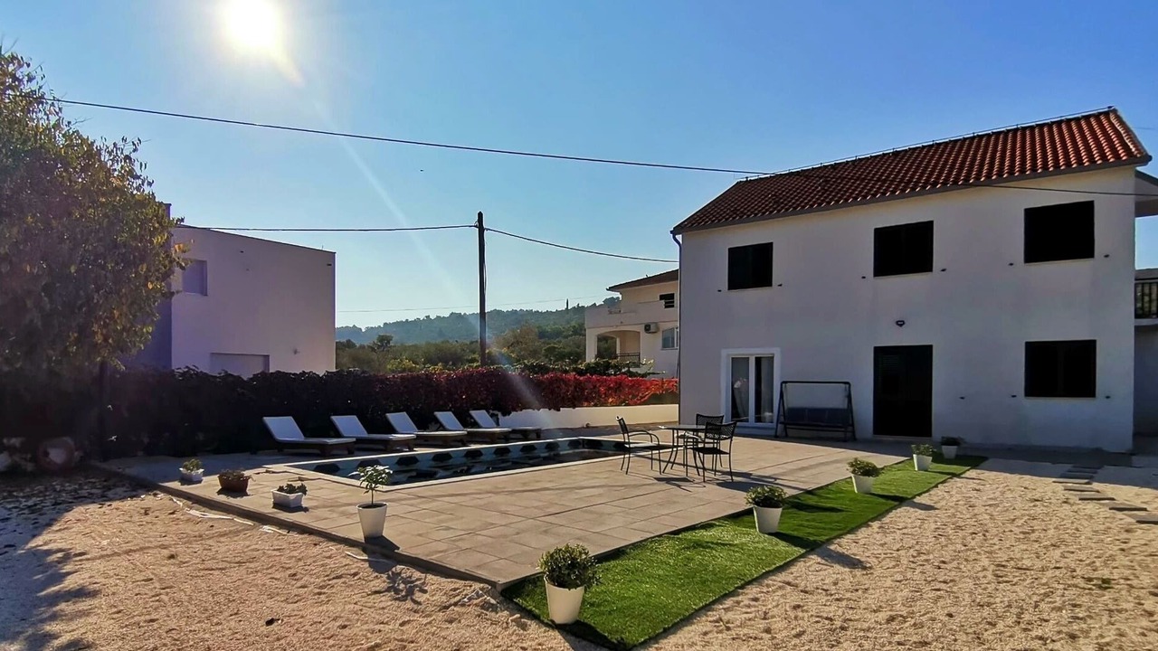 Photo of Patio Balcony in Slatine