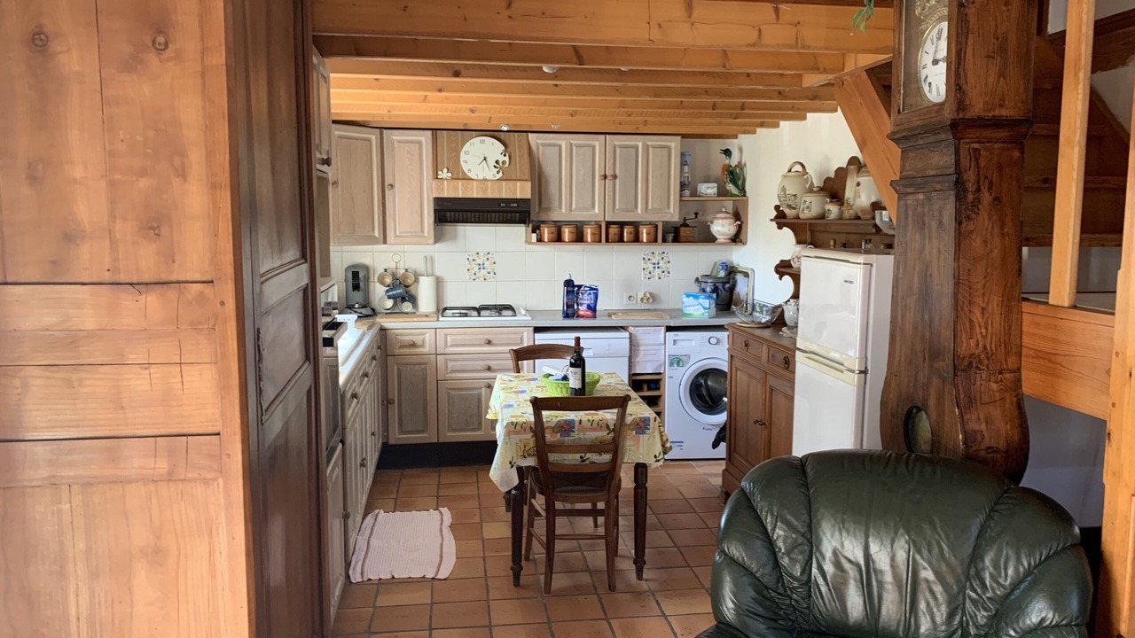 Photo of Kitchen in Saint-Fort-sur-Gironde