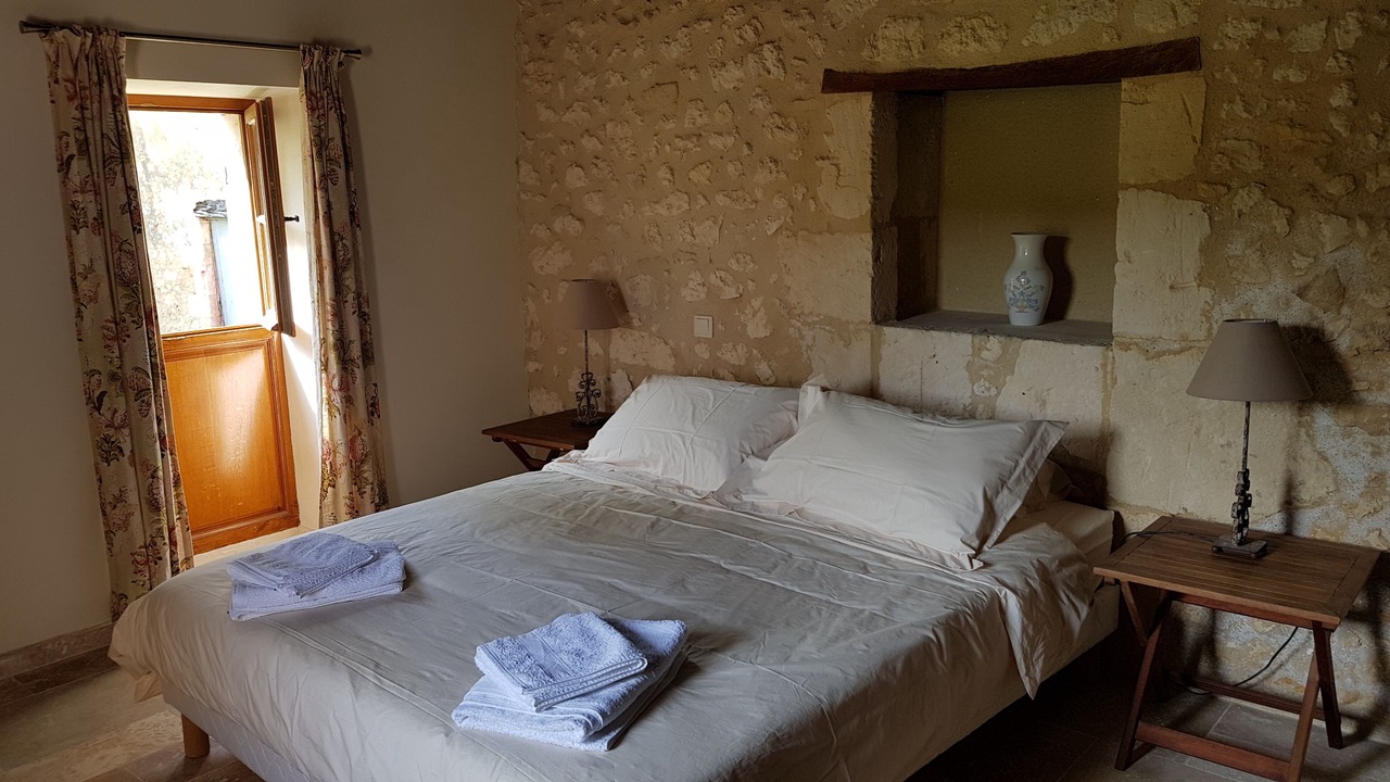 Photo of Bedroom in Saint-Martin-des-Combes