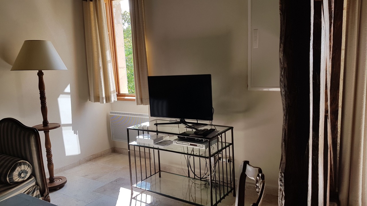 Photo of Livingroom in Saint-Martin-des-Combes