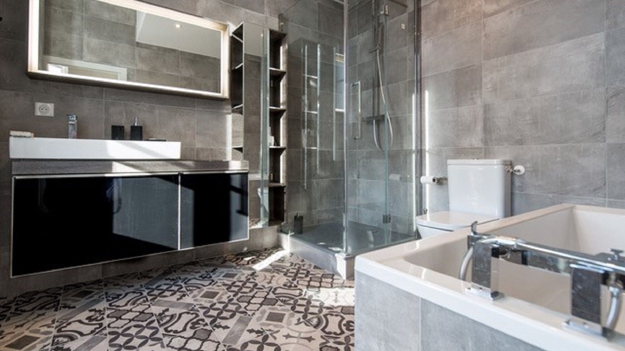 Photo of Bathroom in La Rochelle