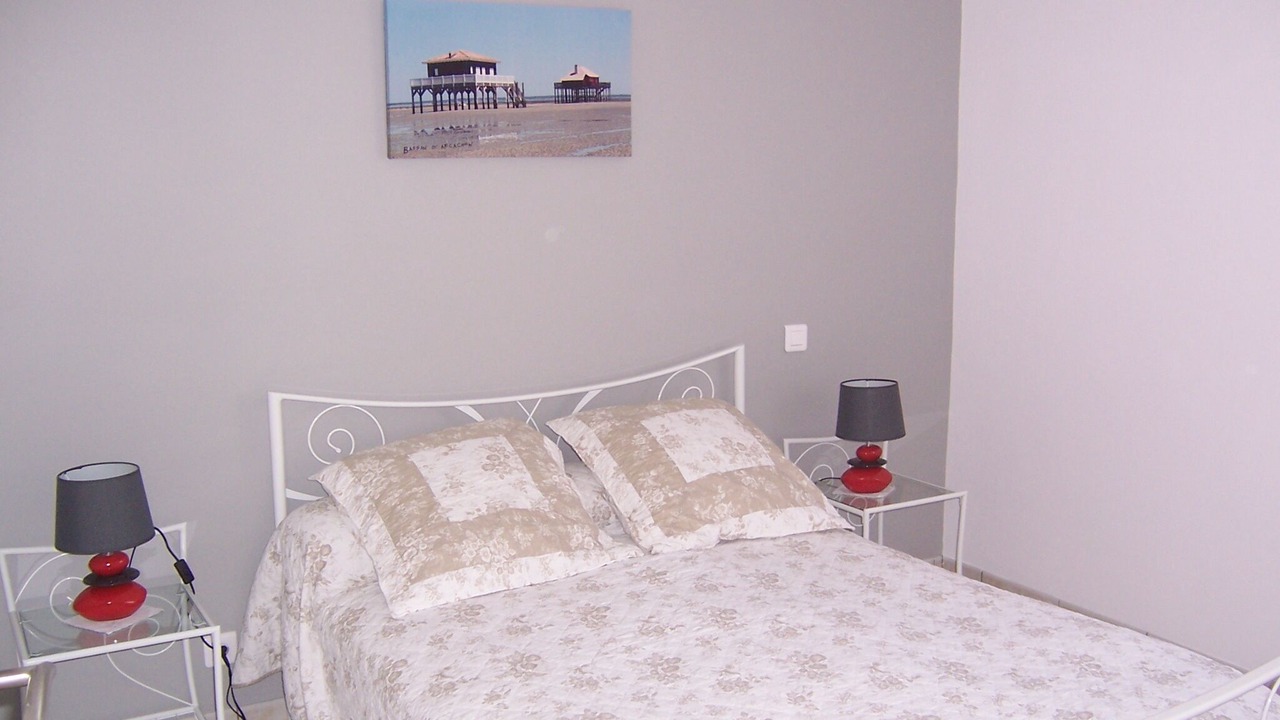 Photo of Bedroom in Gujan-Mestras