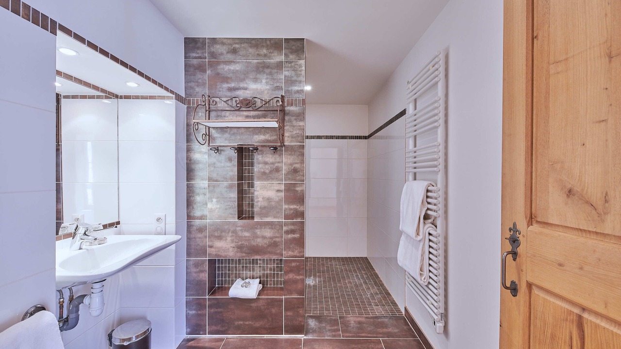Photo of Bathroom in Saint-Amand-de-Coly