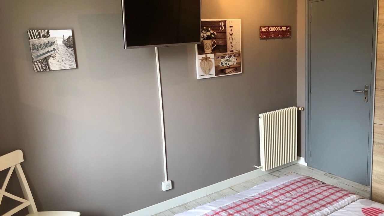 Photo of Bedroom in Gujan-Mestras