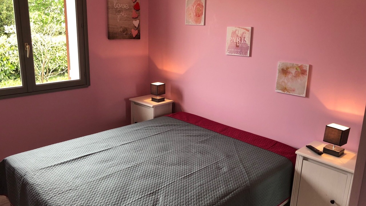 Photo of Bedroom in Gujan-Mestras