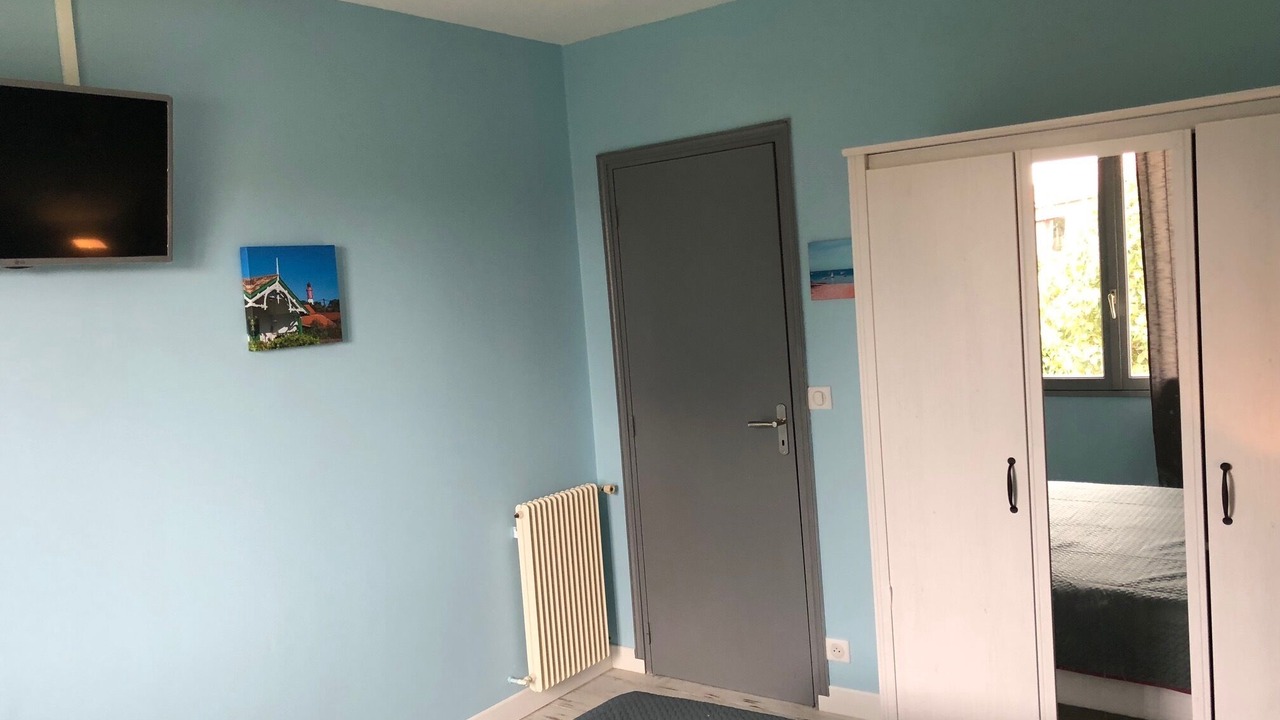 Photo of Bedroom in Gujan-Mestras