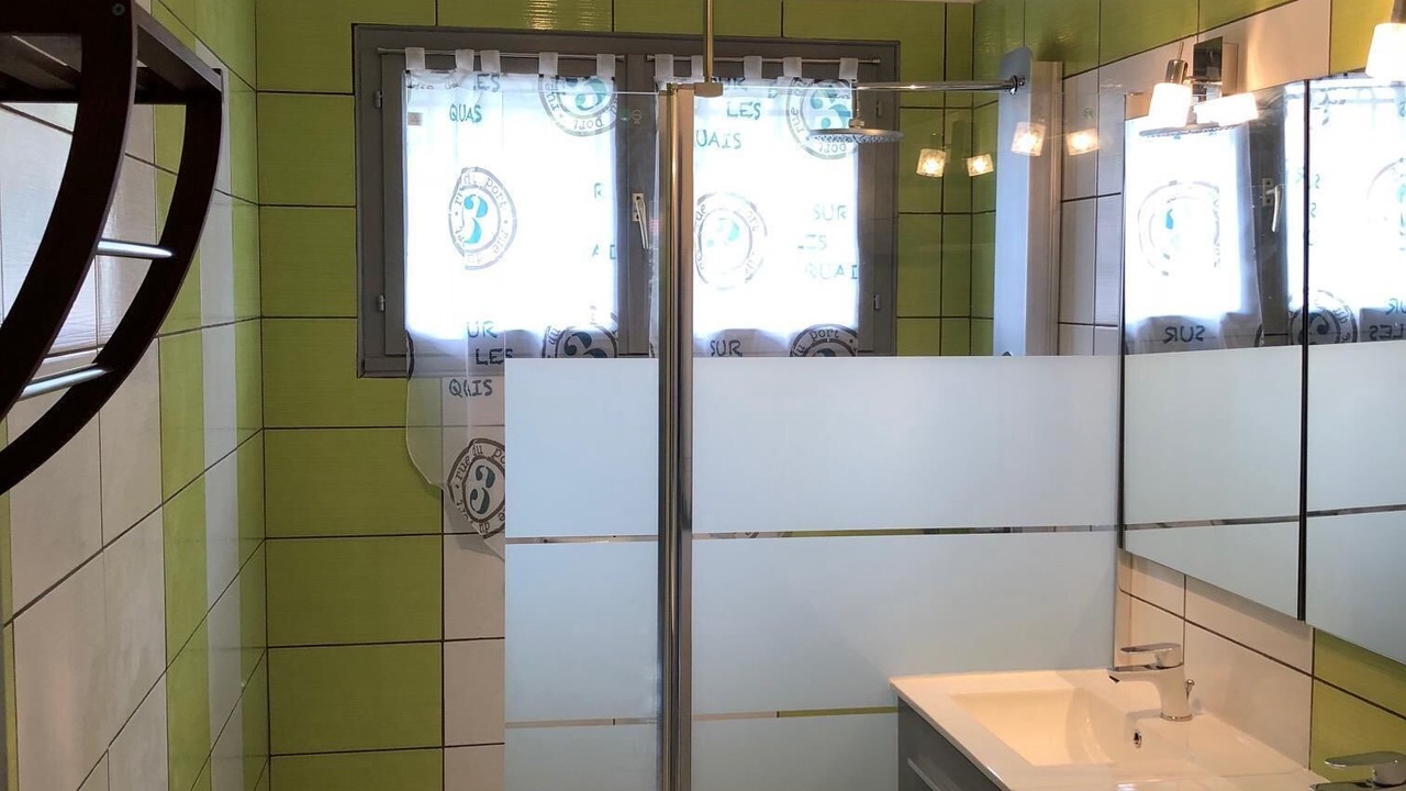 Photo of Bathroom in Gujan-Mestras