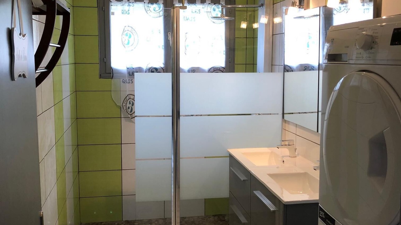 Photo of Bathroom in Gujan-Mestras
