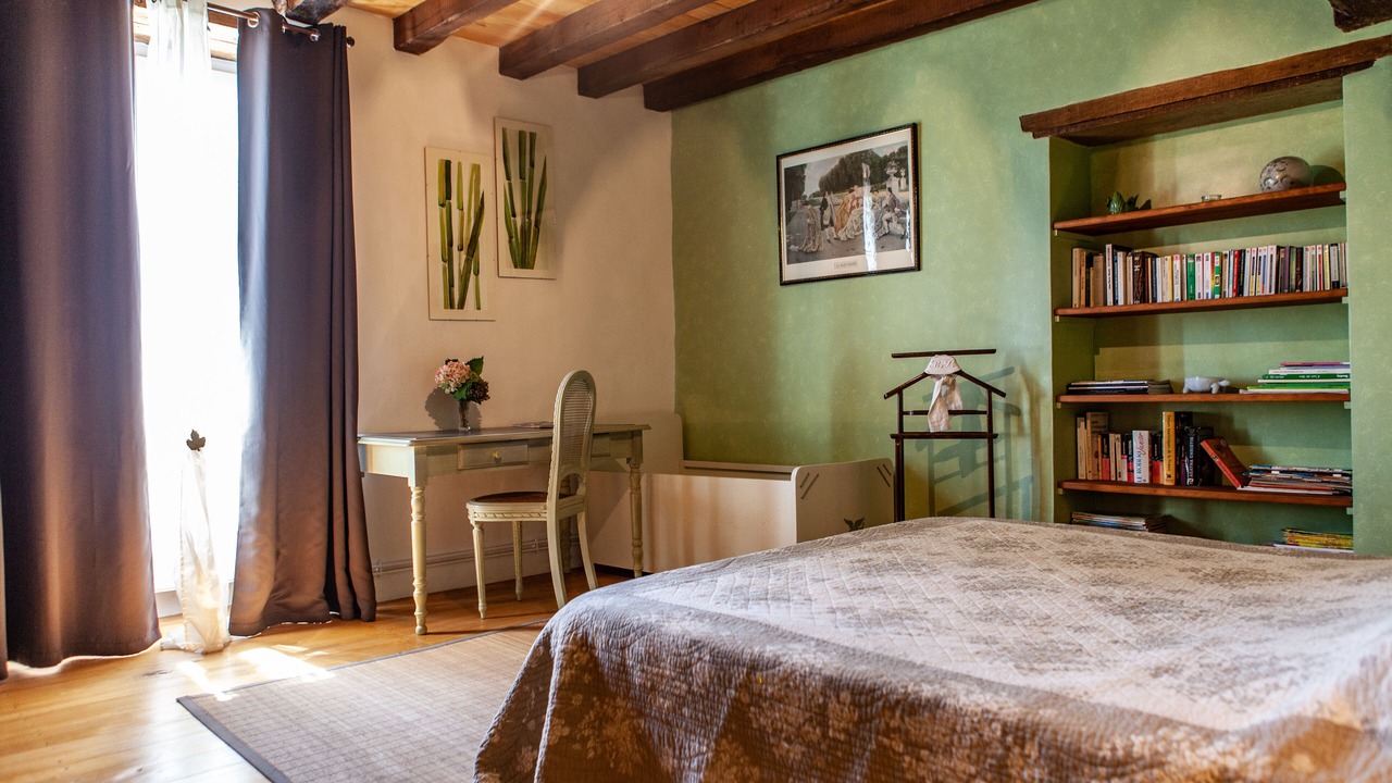 Photo of Bedroom in Montmoreau-Saint-Cybard