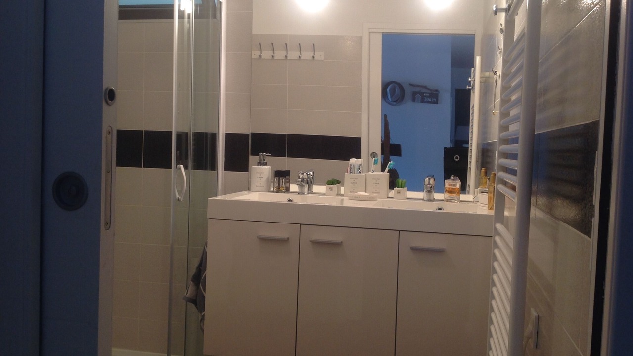 Photo of Bathroom in Le Lavandou