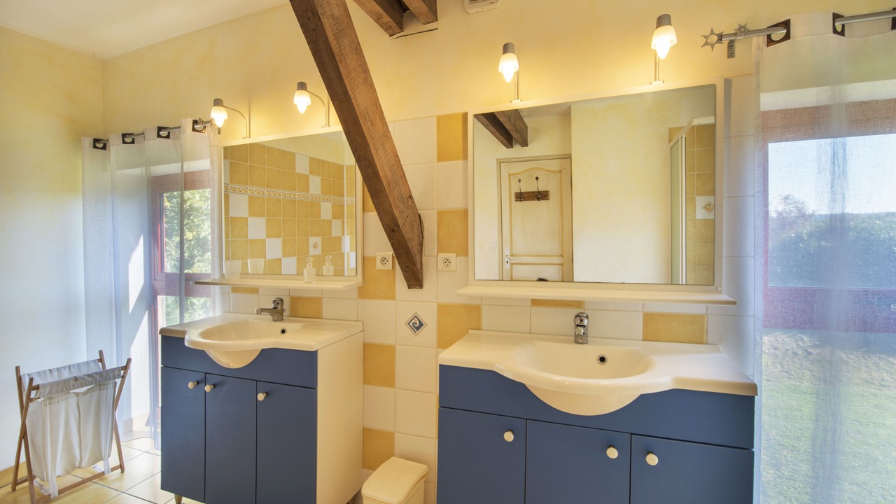 Photo of Bathroom in Le Buisson-de-Cadouin
