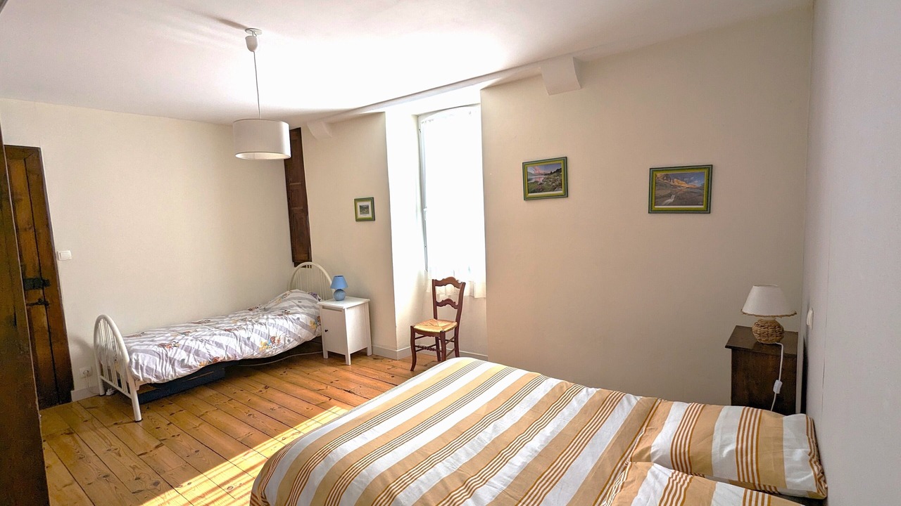 Photo of Bedroom in Osse-en-Aspe