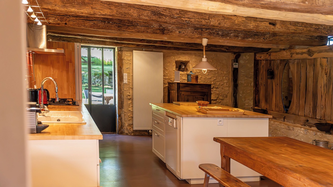 Photo of Kitchen in Sainte-Alvere-Saint-Laurent-les-Batons