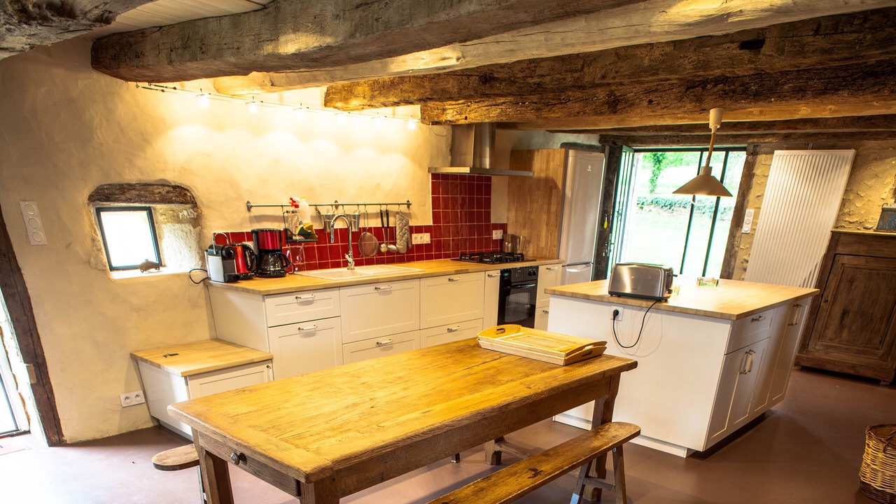 Photo of Kitchen in Sainte-Alvere-Saint-Laurent-les-Batons