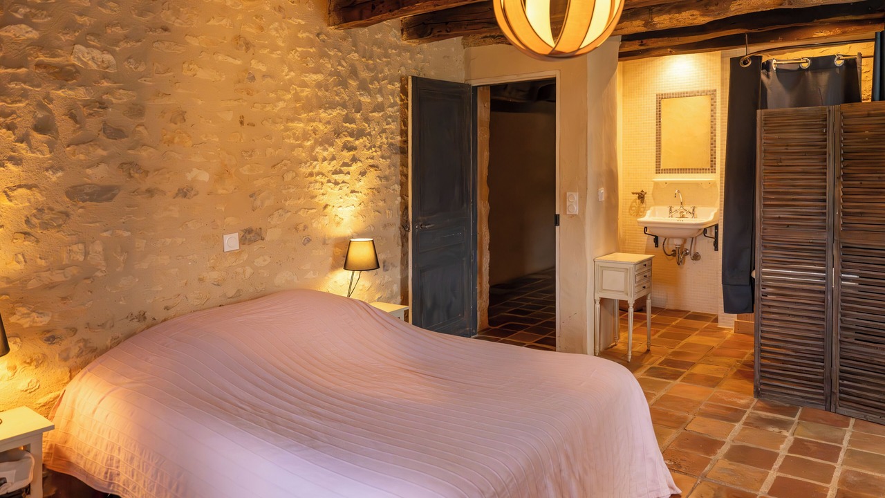 Photo of Bedroom in Sainte-Alvere-Saint-Laurent-les-Batons
