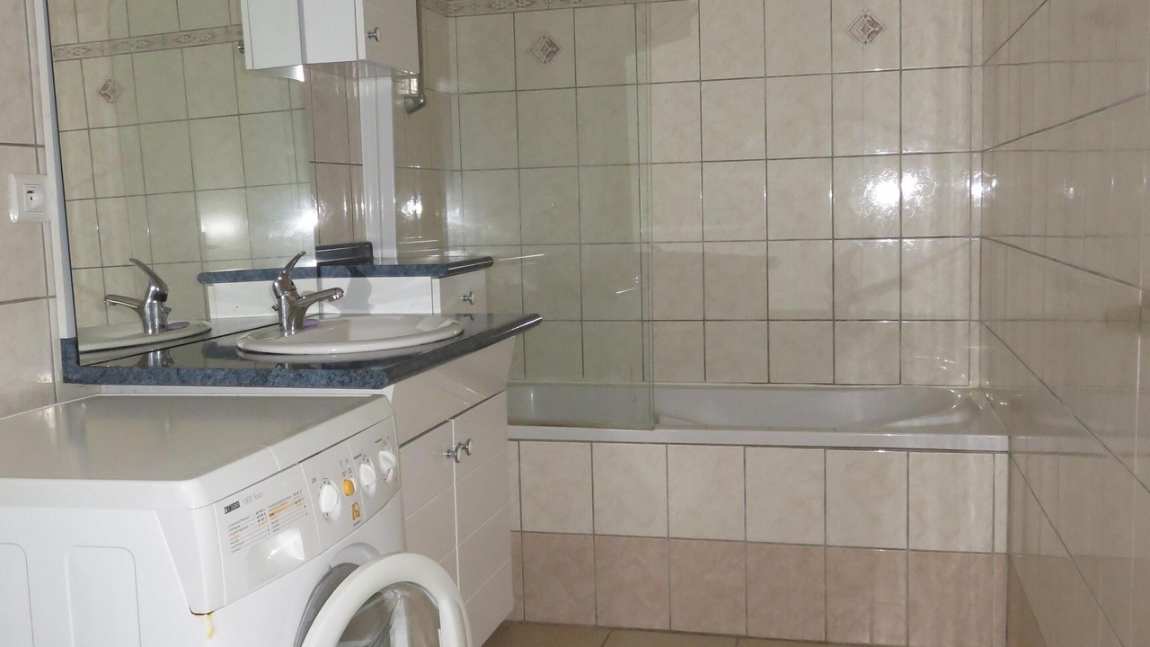 Photo of Bathroom in Rochechouart