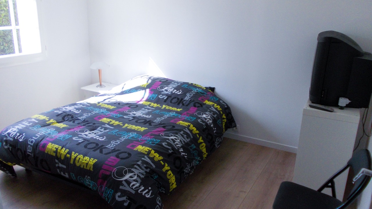 Photo of Bedroom in Montpon-Menesterol
