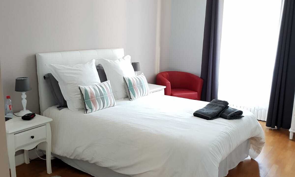 Photo of Bedroom in Pouillac