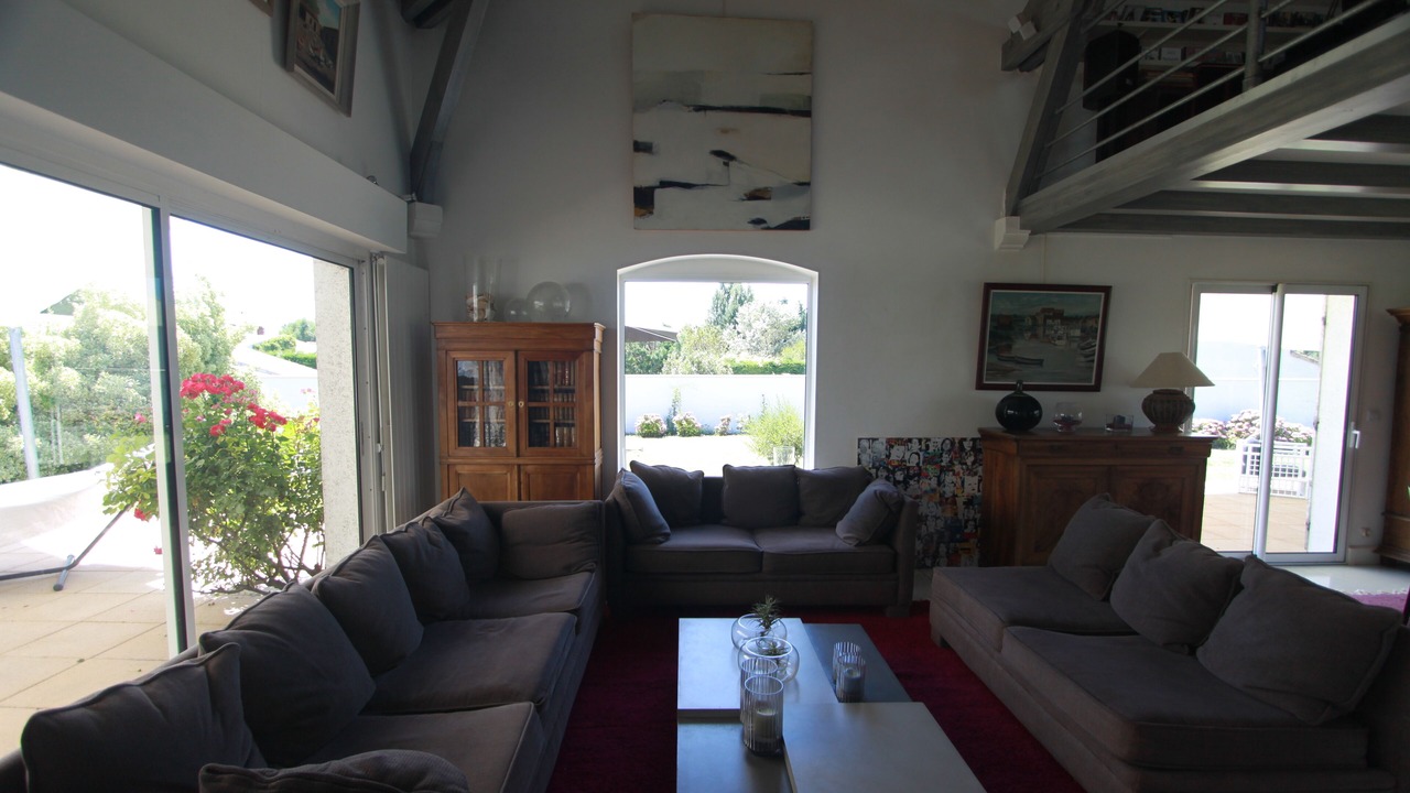 Photo of Livingroom in Etaules
