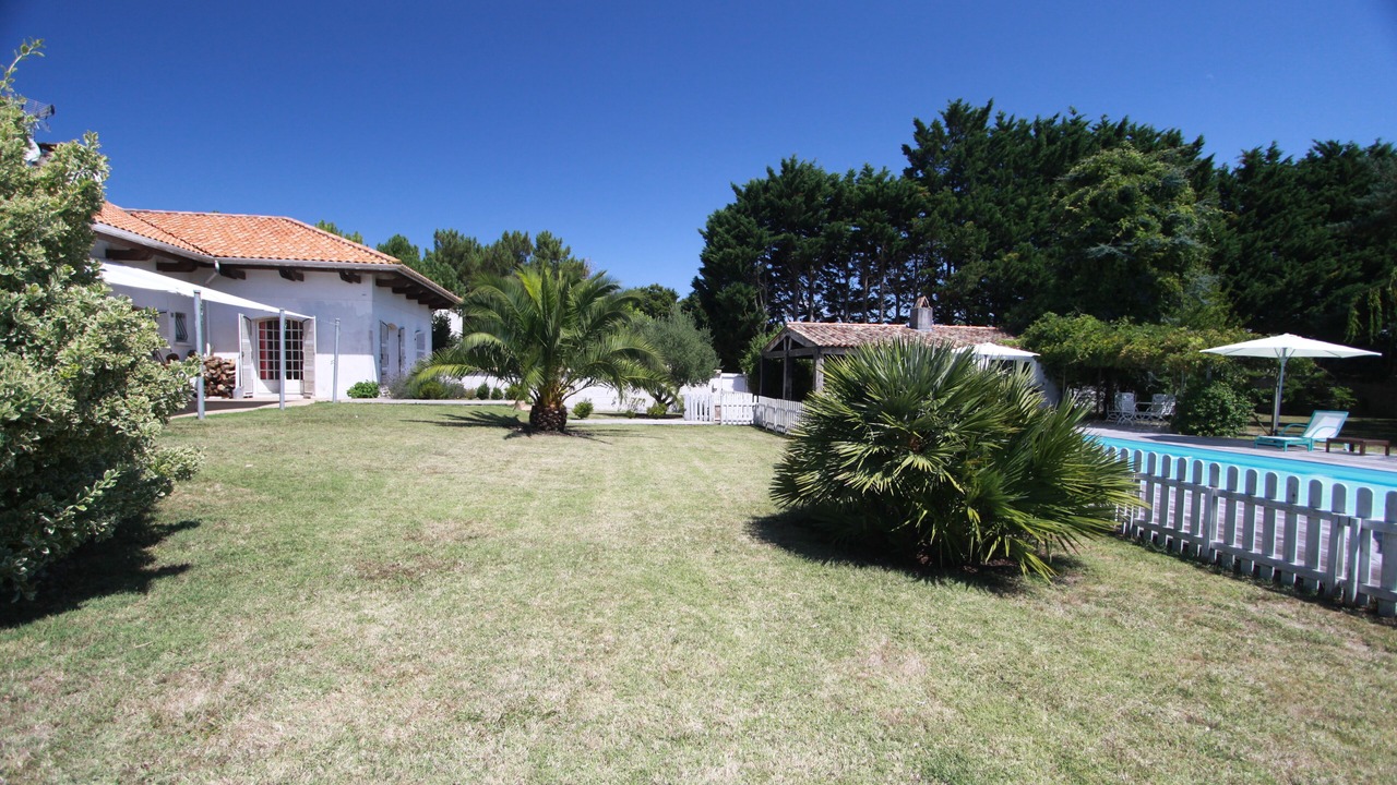 Photo of Outdoor in Etaules