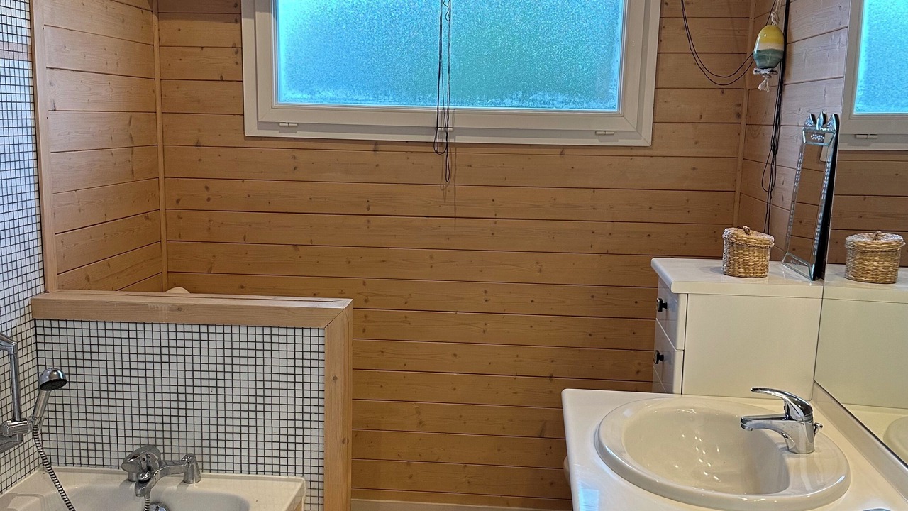 Photo of Bathroom in L'Herbe