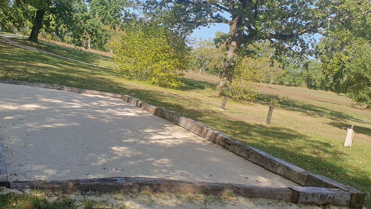 Photo of Others in Eyzerac