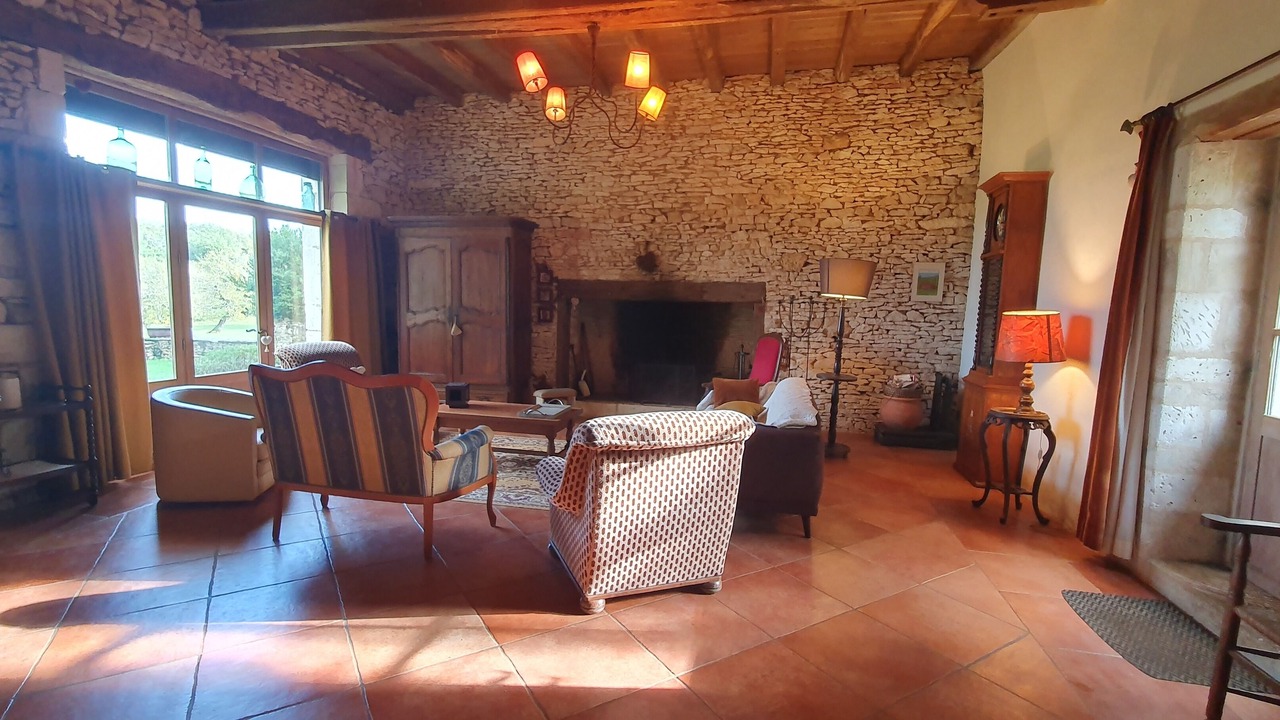 Photo of Livingroom in Eyzerac