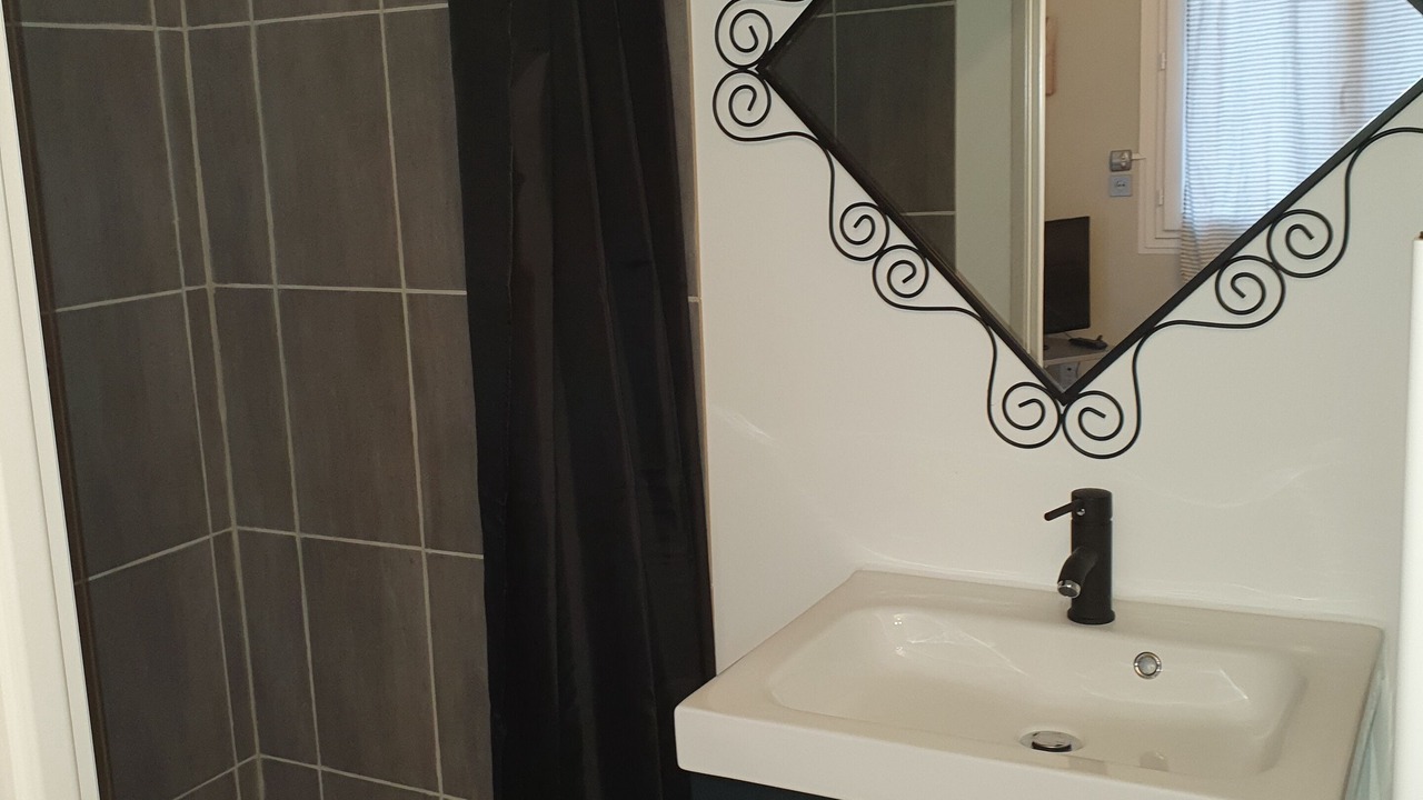 Photo of Bathroom in Marennes
