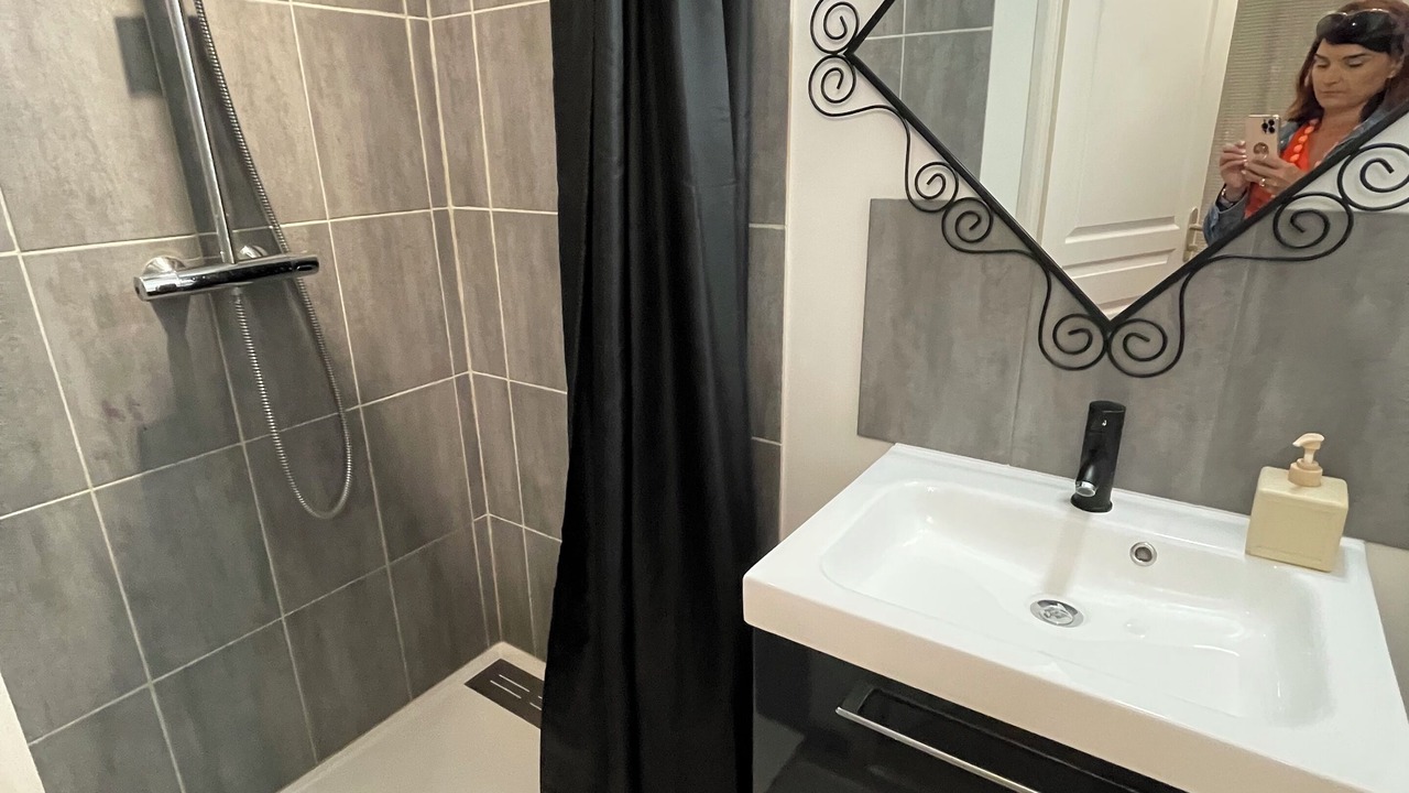 Photo of Bathroom in Marennes