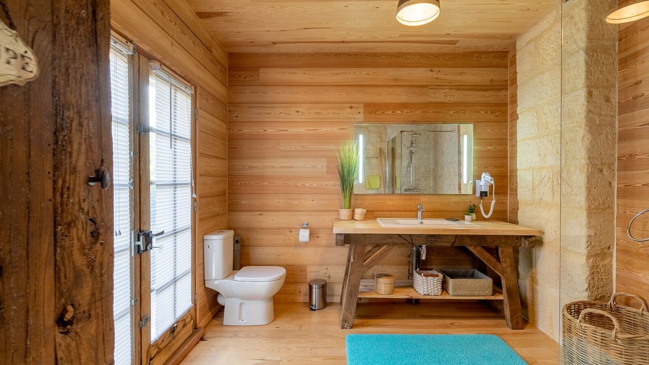 Photo of Bathroom in Sarlat-la-Caneda