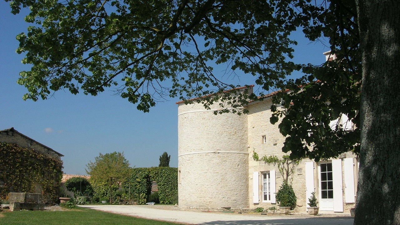Photo of Outdoor in Saint-Pierre-d'Amilly