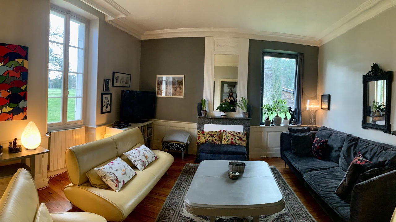 Photo of Livingroom in Uchacq
