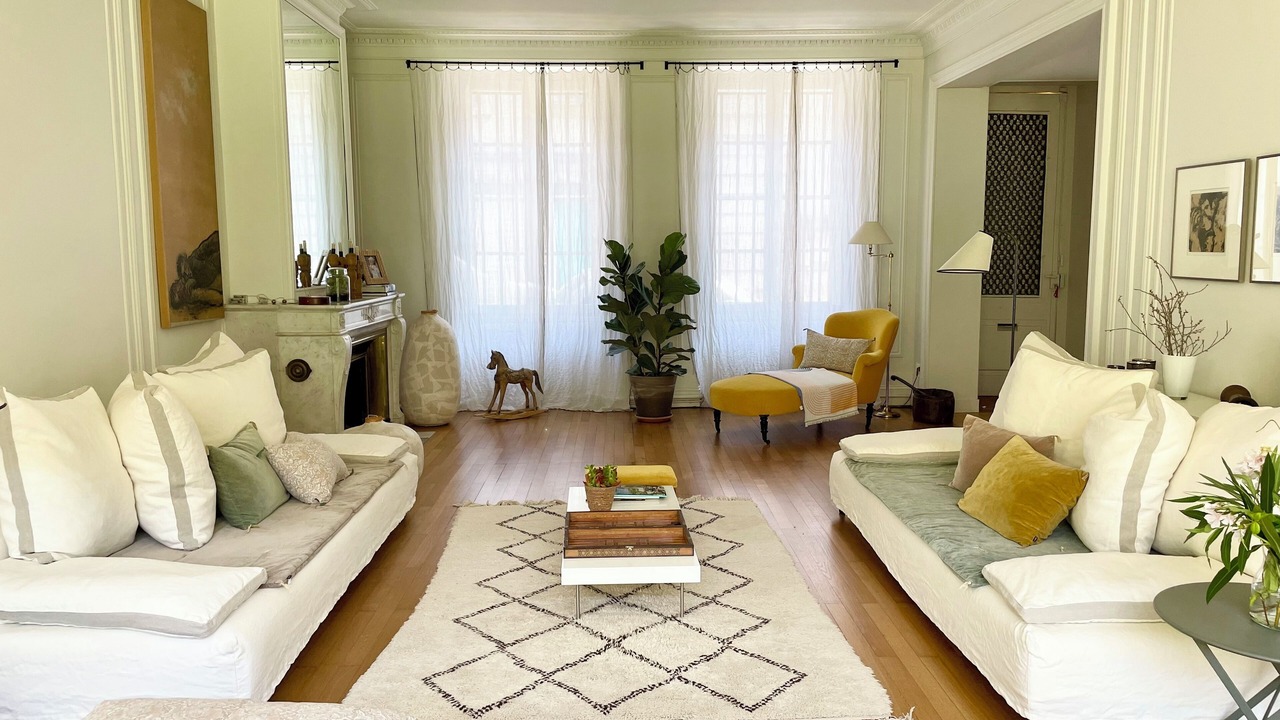 Photo of Livingroom in Saint Seurin - Fondaudege