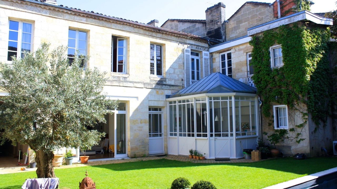 Photo of Outdoor in Saint Seurin - Fondaudege